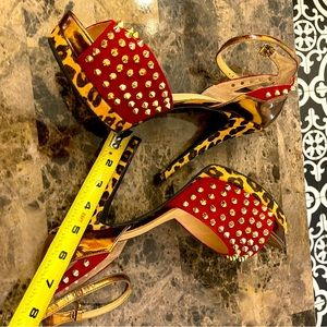 Guess “Gabinos” Gold Spiked Animal Print Heels